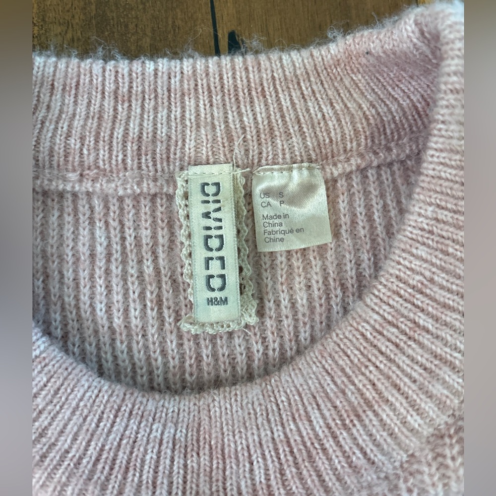H&M Light Pink Ruffled Sweater - Picture 6 of 7